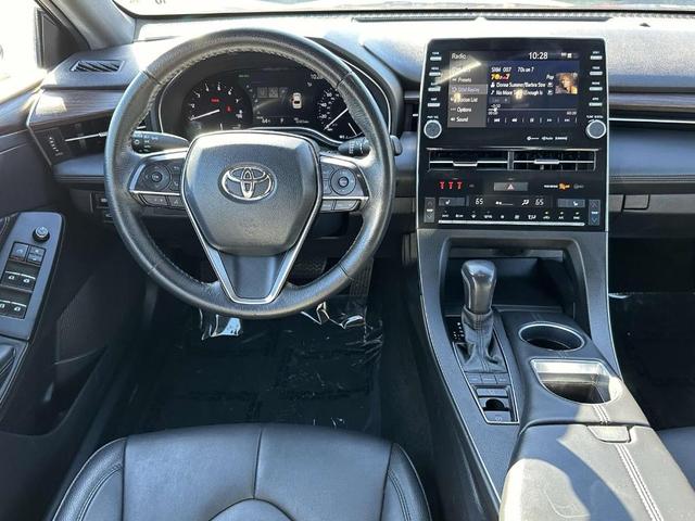 2022 toyota avalon xle