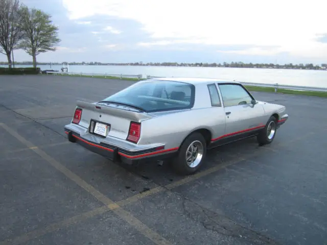 1986 pontiac 2+2 aerocoupe