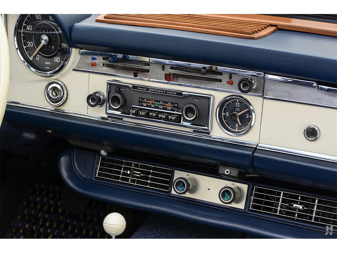 1967 mercedes-benz 230sl
