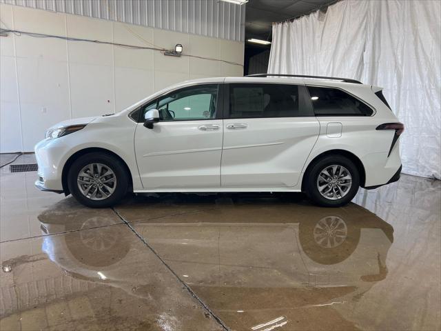 2024 toyota sienna xle 7 passenger