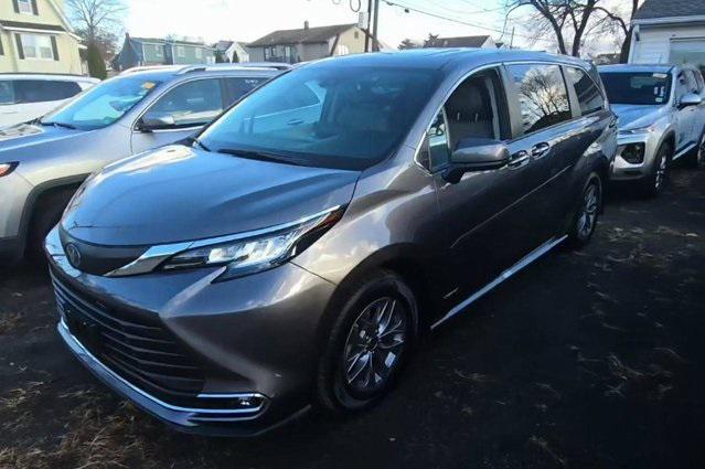 2021 toyota sienna xle 7 passenger
