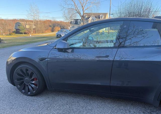 2021 tesla model y performance
