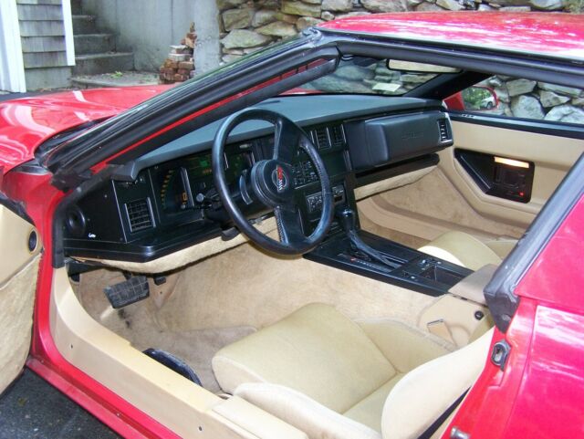 1985 chevrolet corvette base 5.7l stored in heated garage. cold a/c