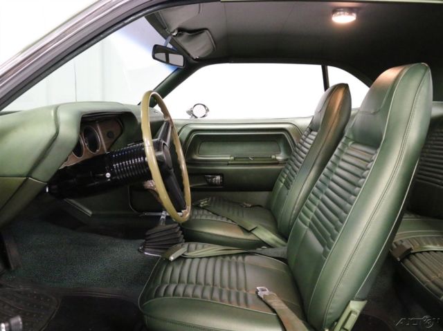 1970 dodge challenger r/t 440 six-pack hardtop 1970 r/t 440 six-pack used manual