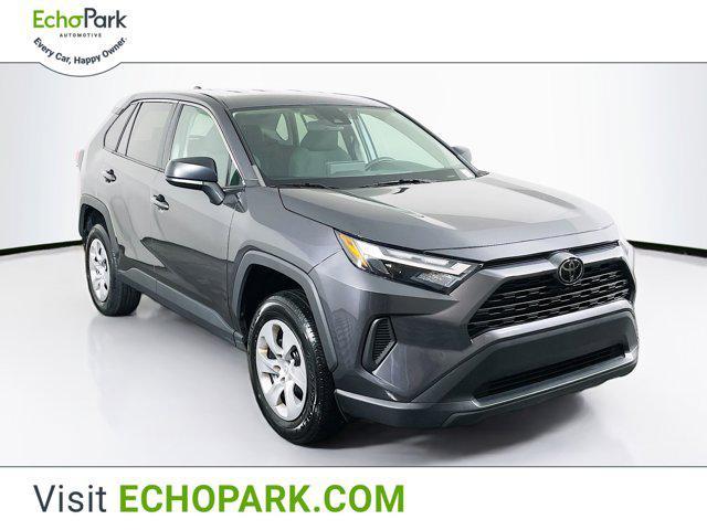 2023 toyota rav4 le