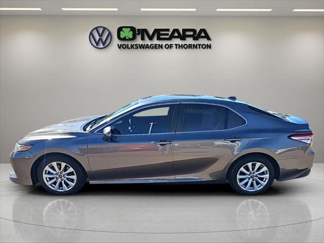 2019 toyota camry le