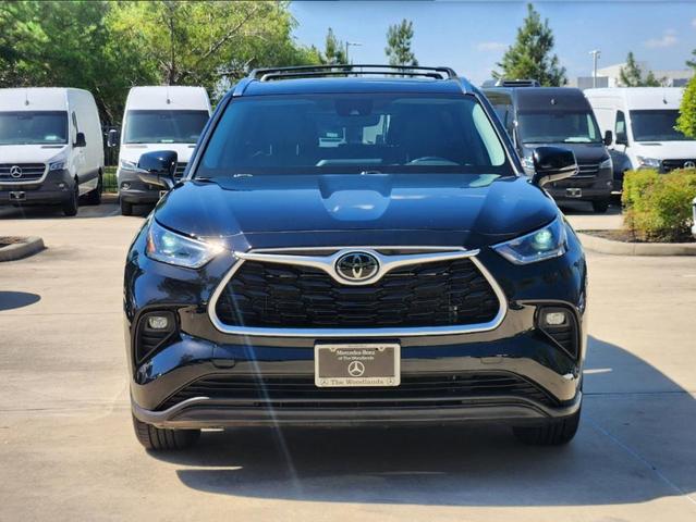 2021 toyota highlander xle