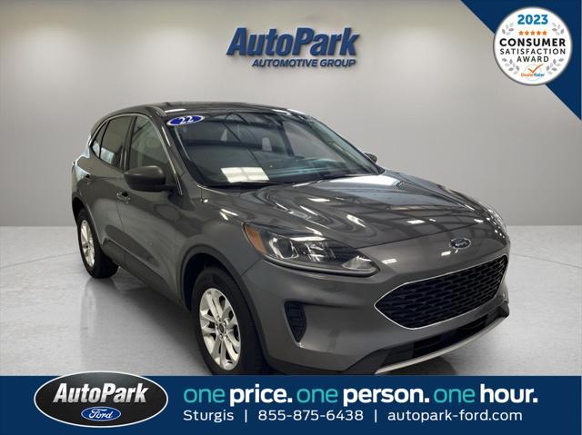 2022 ford escape se