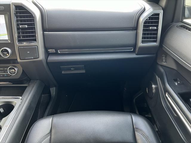 2021 ford expedition xlt