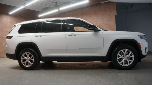 2022 jeep grand cherokee l limited