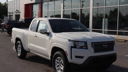 2024 Nissan Navara (Frontier) sv