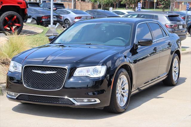 2019 chrysler 300 touring