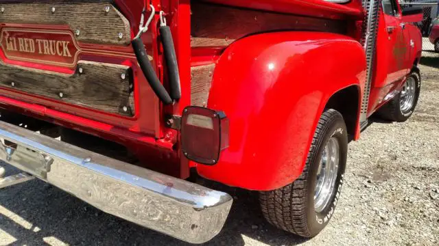 1979 dodge 150 lil red express
