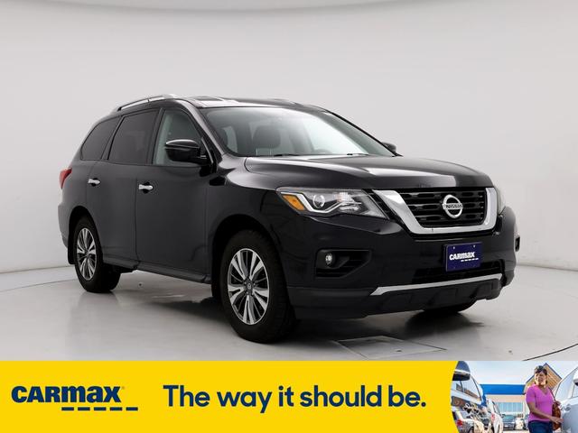 2017 nissan pathfinder sv