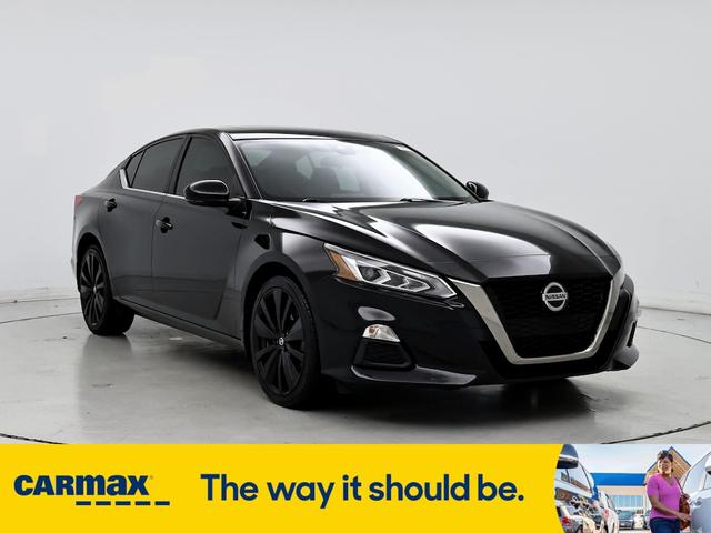 2020 nissan altima sr
