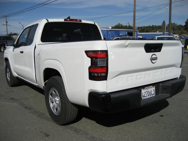 2022 nissan frontier s