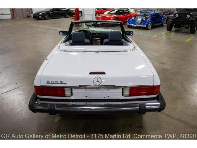 1988 mercedes-benz 560sl in kentwood, michigan