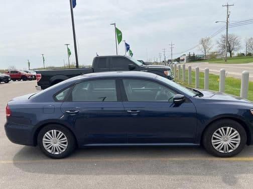 2014 volkswagen passat 2.5l s in west bend, wisconsin
