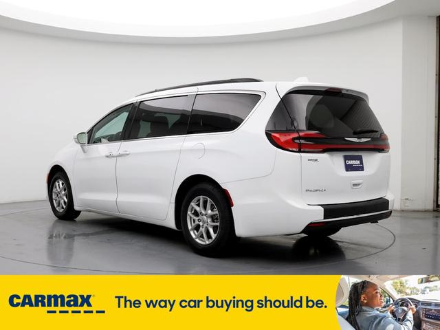 2022 chrysler pacifica touring l