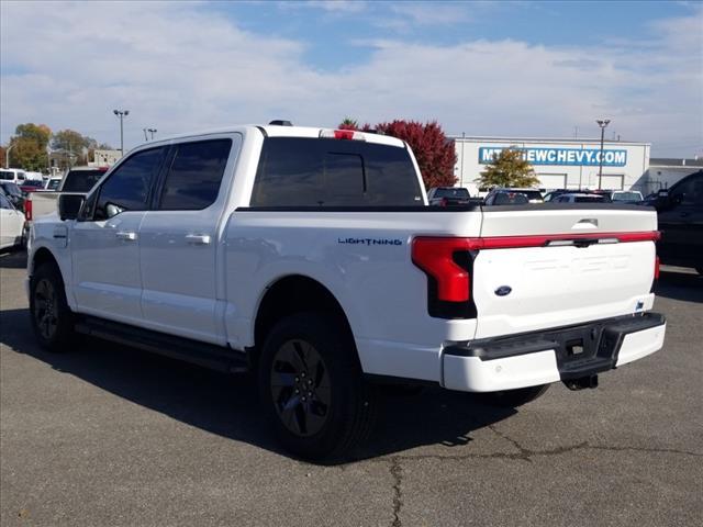 2022 ford f-150 lightning lariat