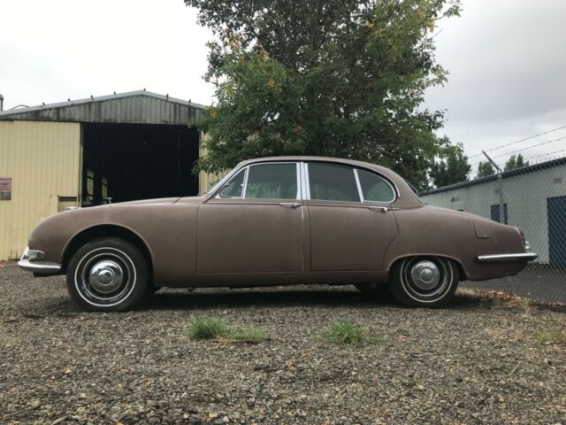 1966 jaguar 3.8s saloon 4 speed overdrive project