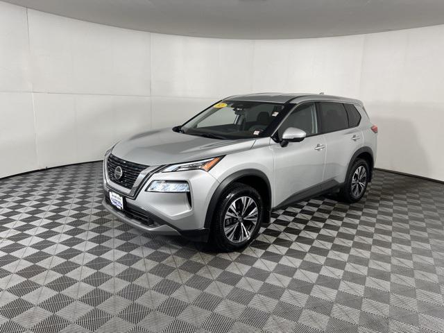 2021 nissan rogue sv
