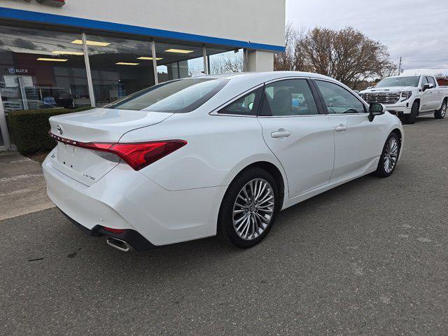 2019 toyota avalon limited