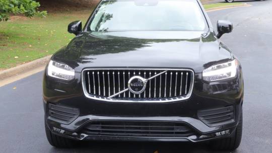 2022 Volvo XC90 momentum
