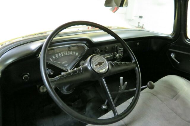 1956 chevrolet pickup hot rod !! 350 ,4 speed !! classic truck,1955, 1957 chevy