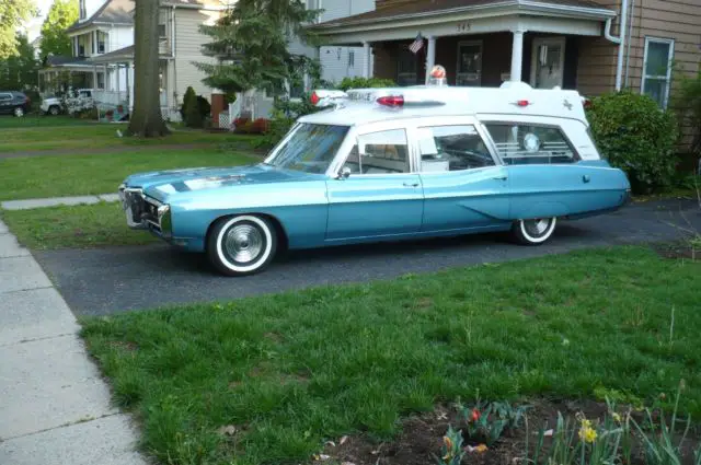 1968 superior pontiac bonneville ambulance