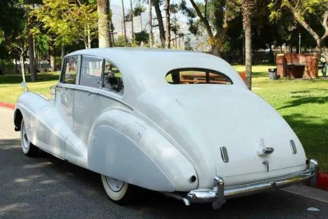 1950 1950 rolls-royce silver w silver wraith clean title 53000 miles white sedan
