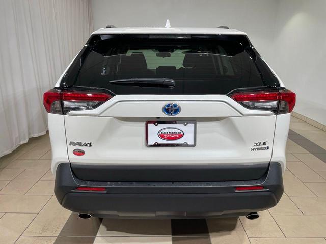 2022 toyota rav4 hybrid xle premium