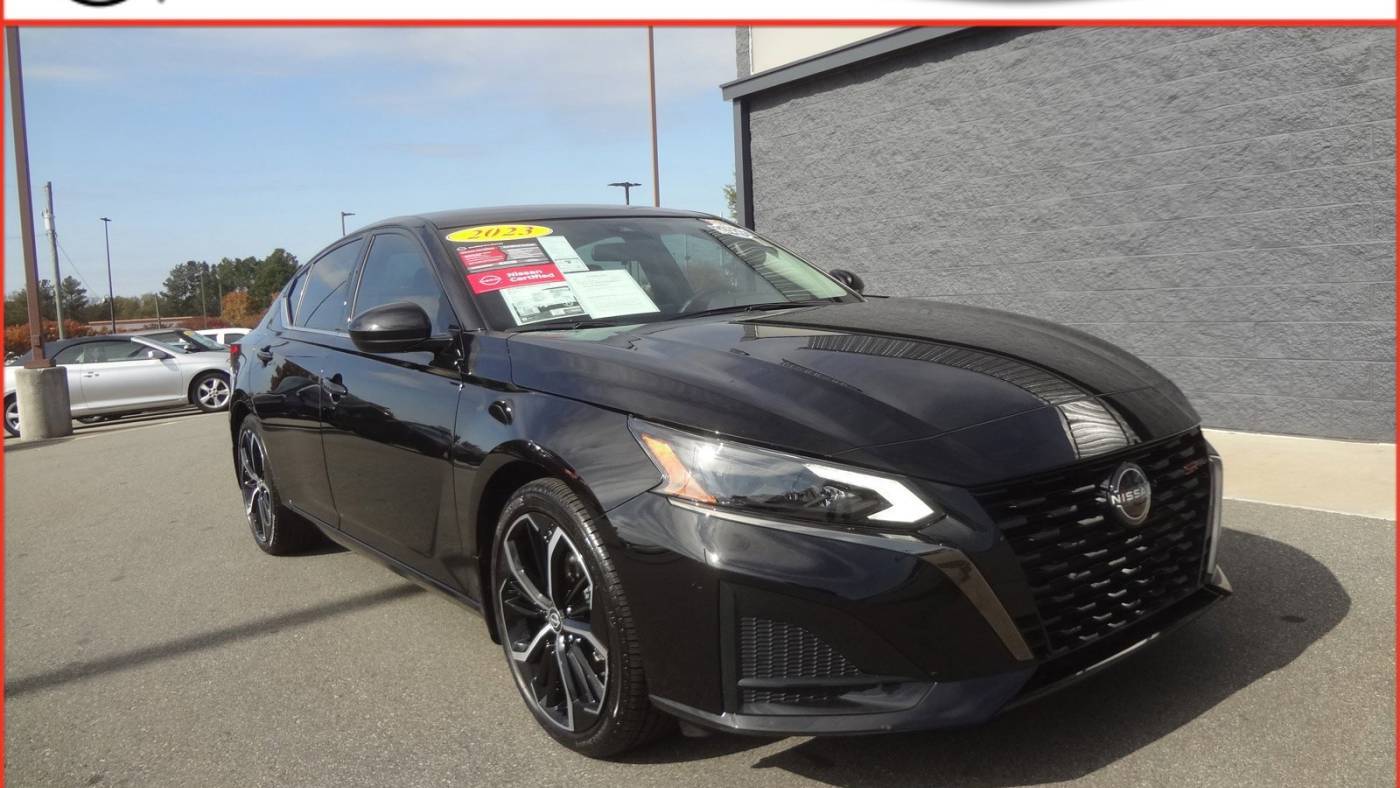 2023 nissan altima 2.5 sr