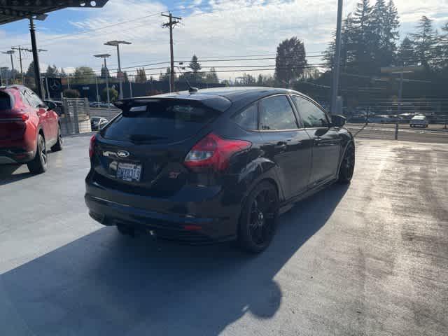 2013 ford focus st base