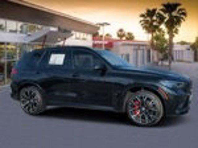 2022 bmw x5 m base