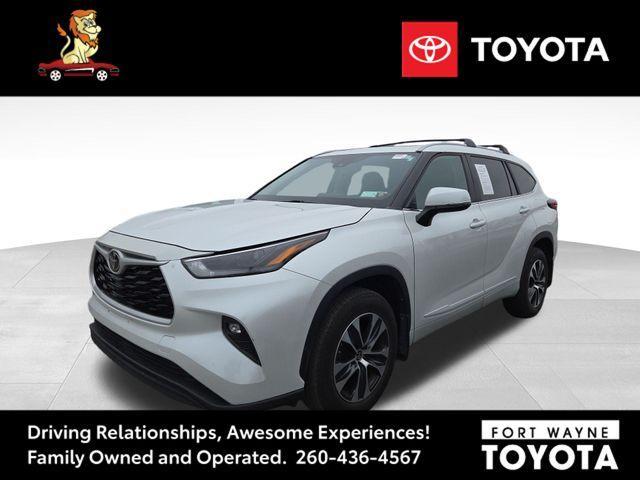 2023 toyota highlander xle