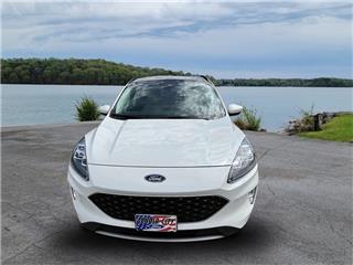 2021 Ford Escape titanium
