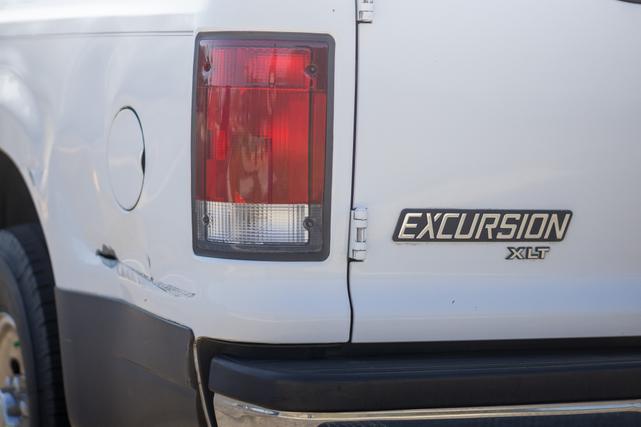 2001 ford excursion xlt