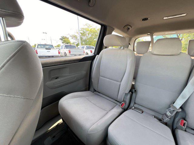2019 kia sedona lx
