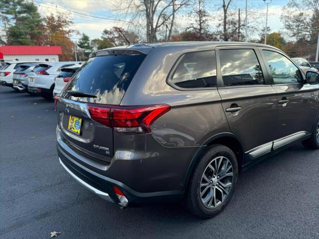 2016 mitsubishi outlander se
