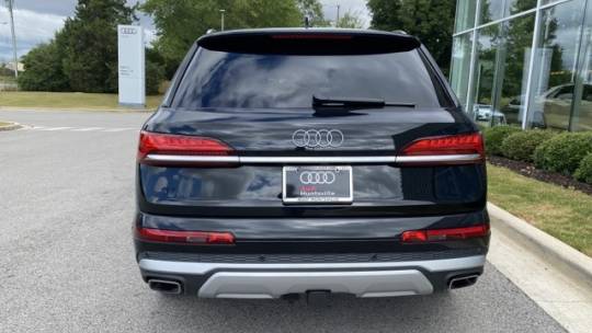 2025 Audi Q7 55 quattro premium plus