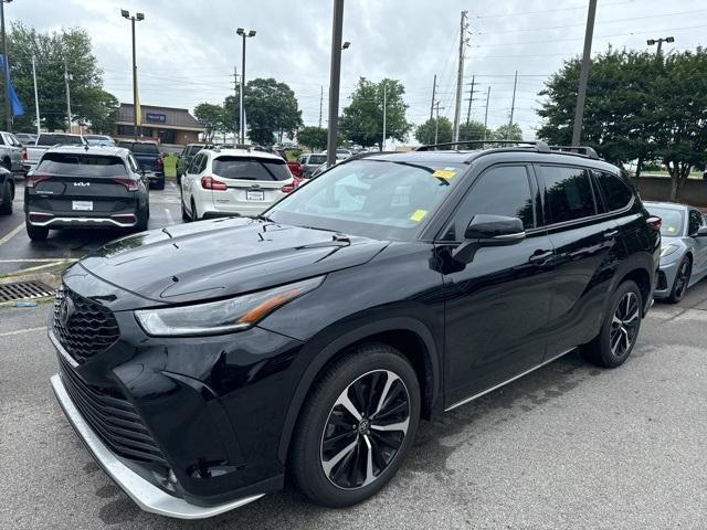 2021 toyota highlander xse