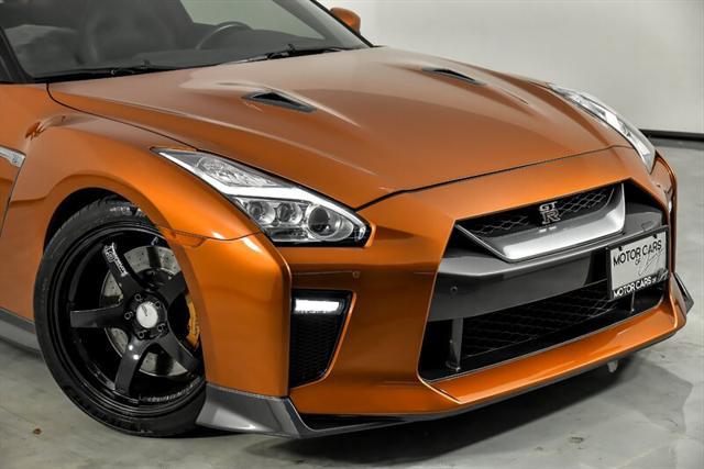 2017 nissan gt-r premium
