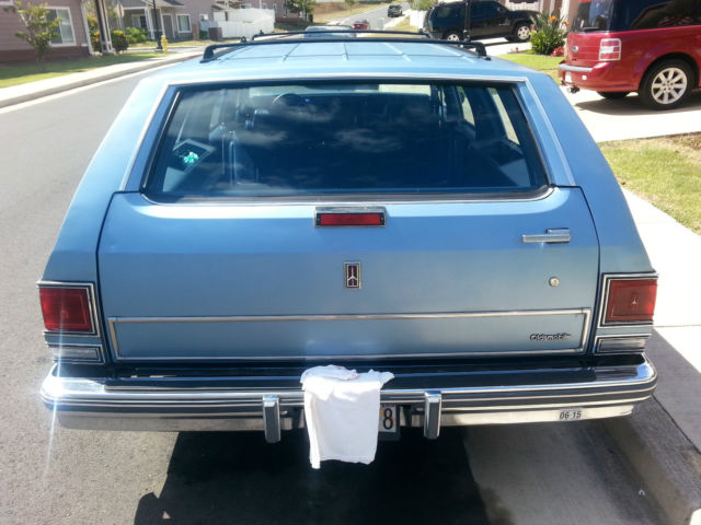 1988 oldsmobile custom cruiser base wagon 4-door 5.0l