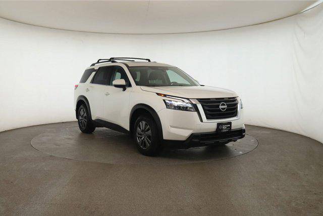 2023 nissan pathfinder sv 4wd