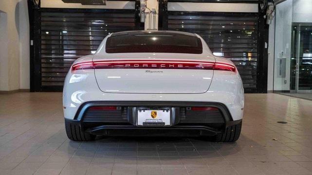 2023 porsche taycan base