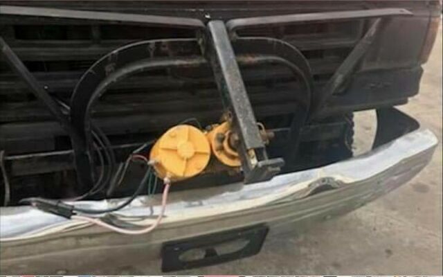1989 ford f250hd model, custom trim, 4x4