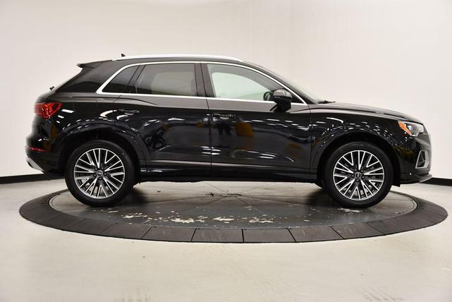 2022 audi q3 40 premium