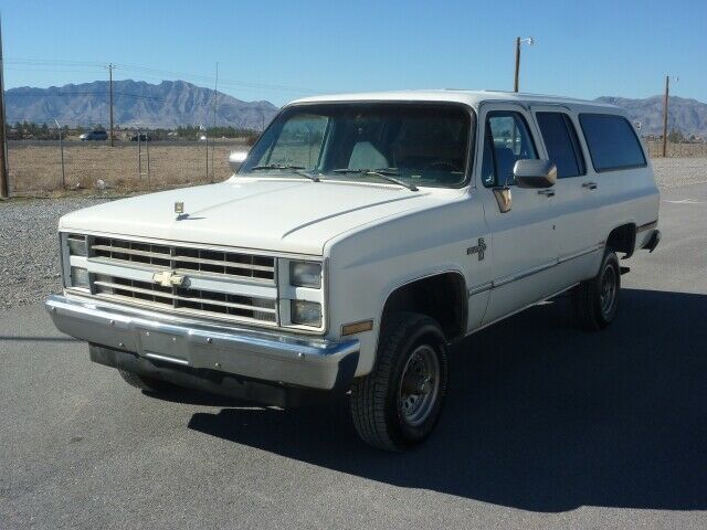 1988 chevrolet suburban 1500 4x4 350 v8 very nice all original california truck