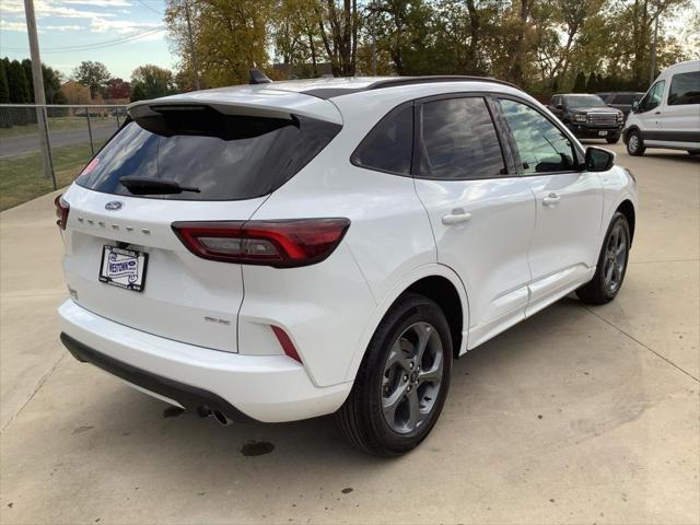 2023 ford escape st-line select